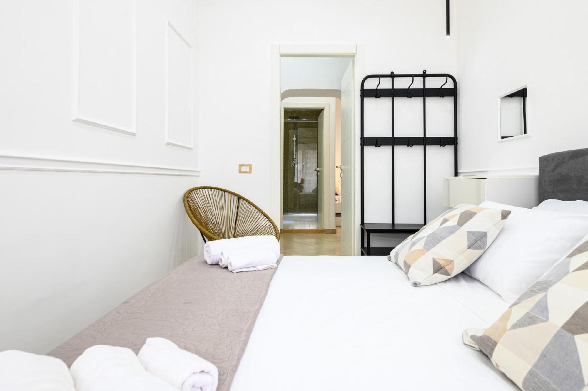 Giordano Center Apartment