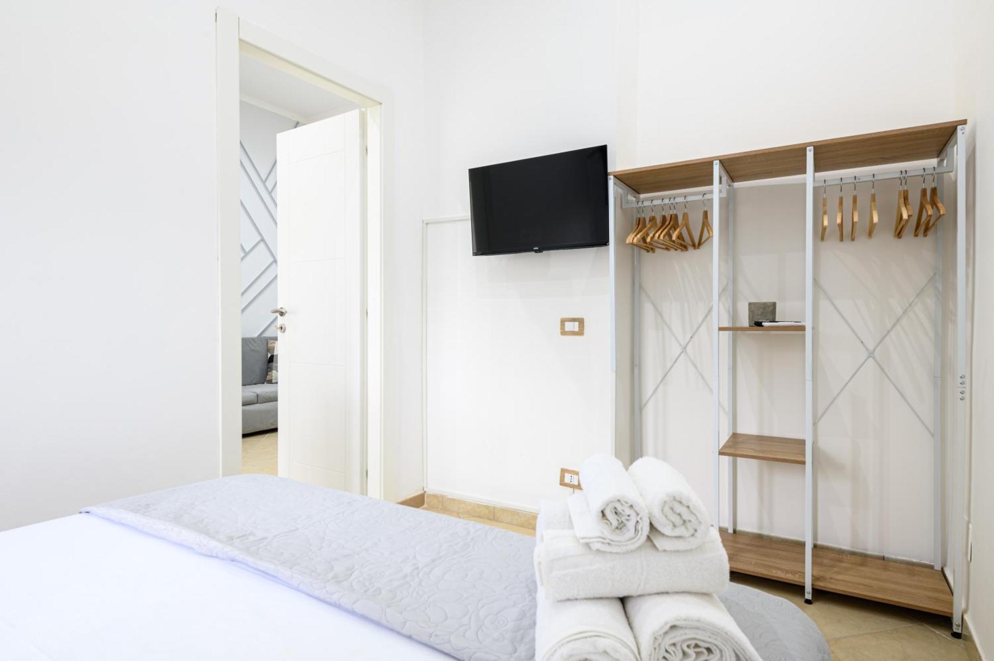 Giordano Center Apartment Naples