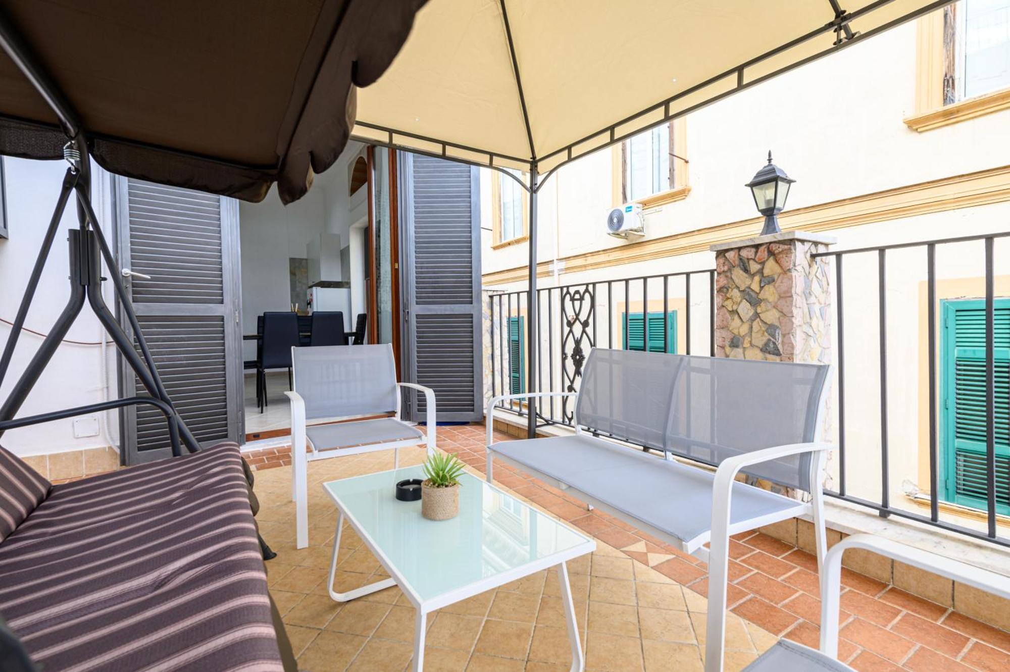 Giordano Center Apartment *